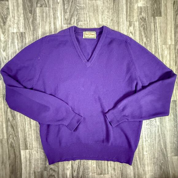 Alan Paine Other - Alan Paine 100% Cashmere Made in England V-Neck Sweater Purple XL